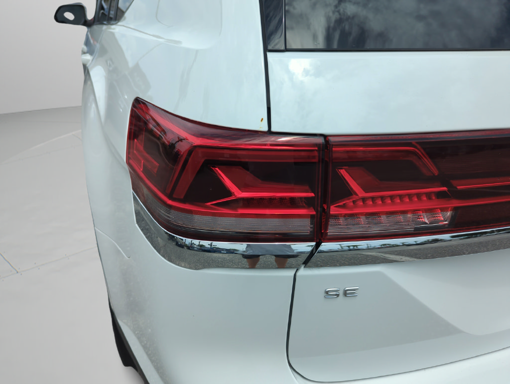 Used 2024 Volkswagen Atlas SE FWD image 18