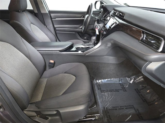 Used 2020 Toyota Camry LE image 22