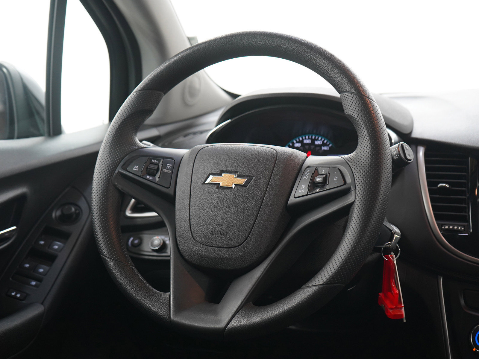 Used 2020 Chevrolet Trax LS w/ Tint and Cruise Package FWD image 14