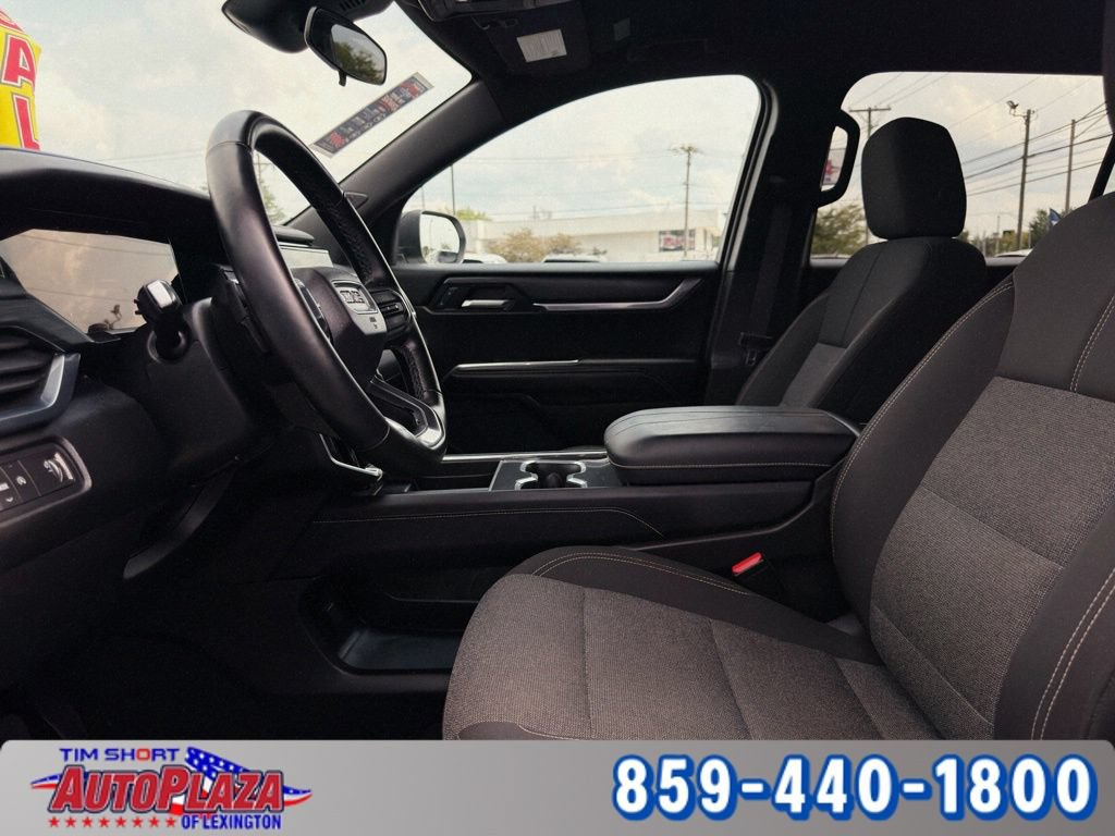 Used 2025 GMC Acadia Elevation FWD image 22