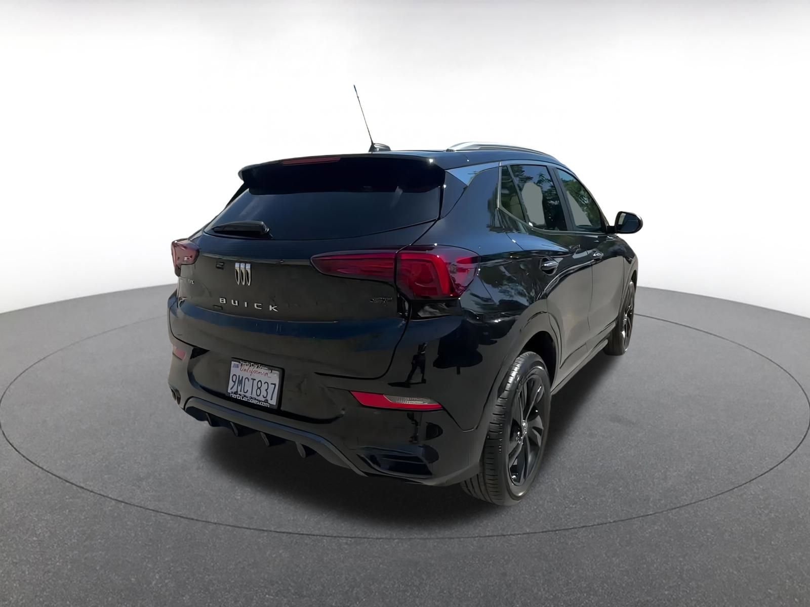 Used 2024 Buick Encore GX Sport Touring image 14
