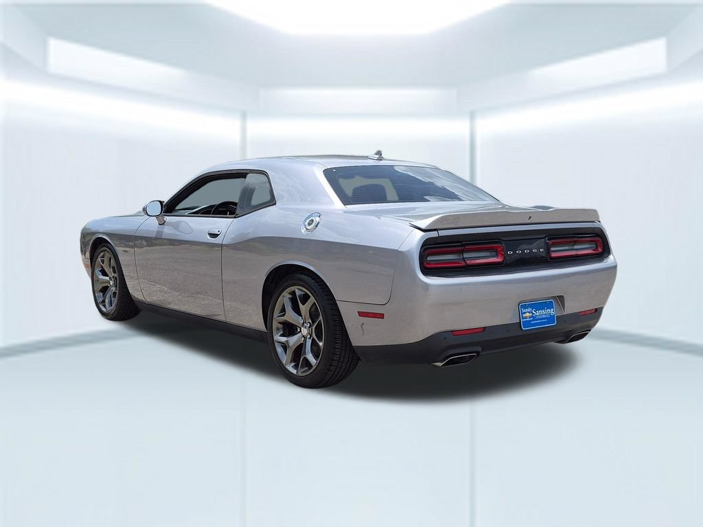 Used 2016 Dodge Challenger R/T Plus RWD image 4