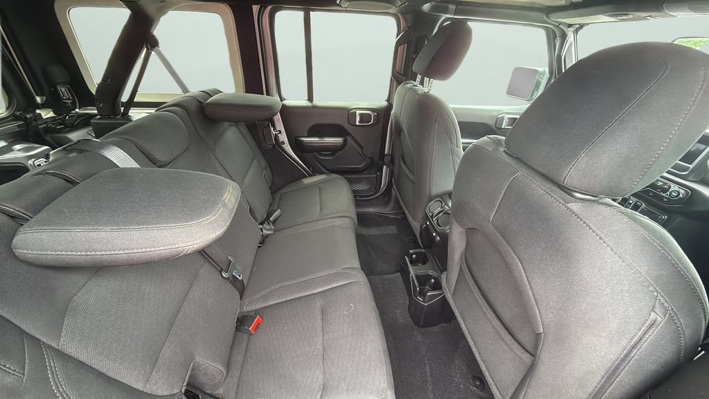 Used 2020 Jeep Wrangler Unlimited Sport S AWD/4WD image 15