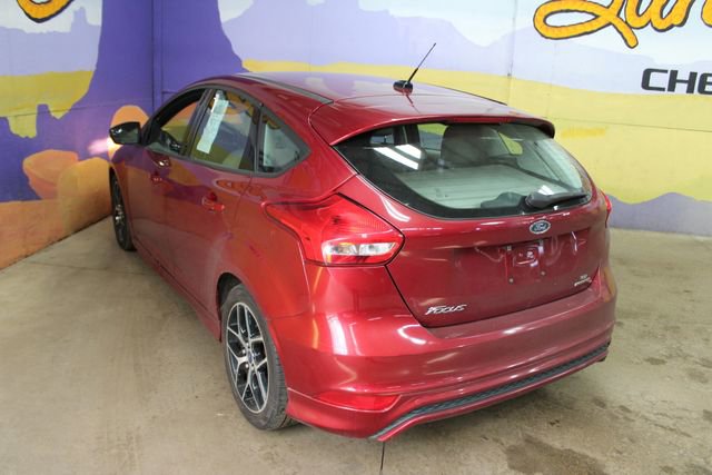 Used 2015 Ford Focus SE w/ SE Sport Package FWD image 6