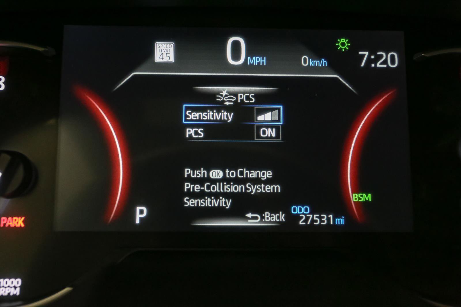 Used 2025 Toyota RAV4 XLE AWD/4WD image 38