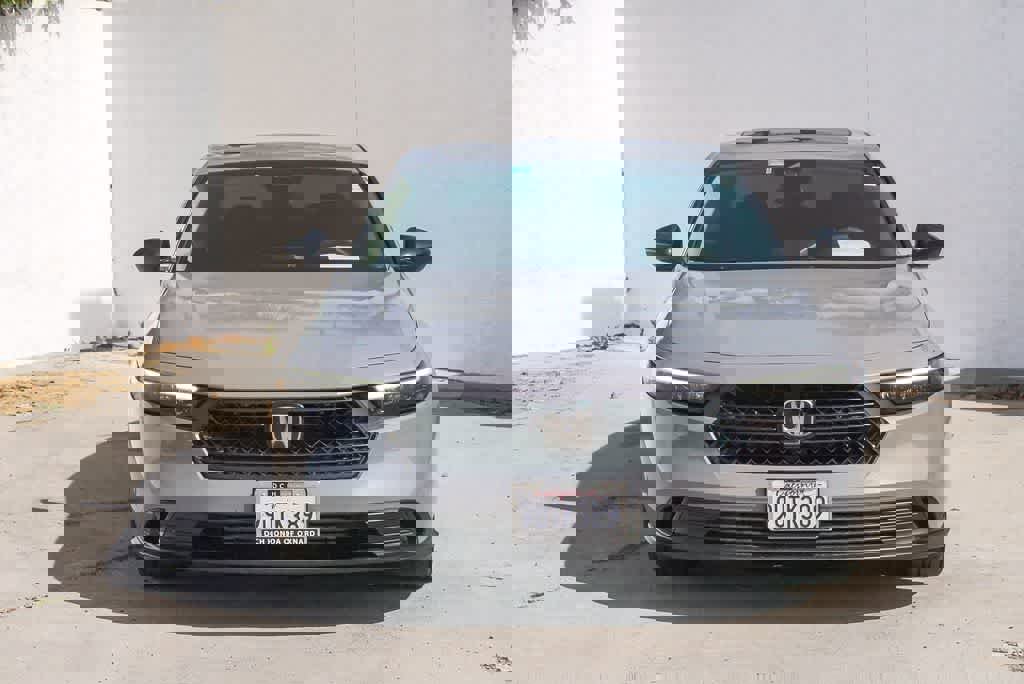 Used 2025 Honda Accord SE image 2