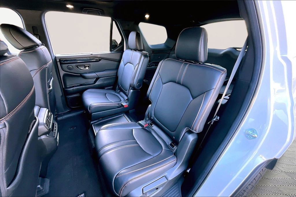 Certified 2025 Honda Pilot TrailSport image 18