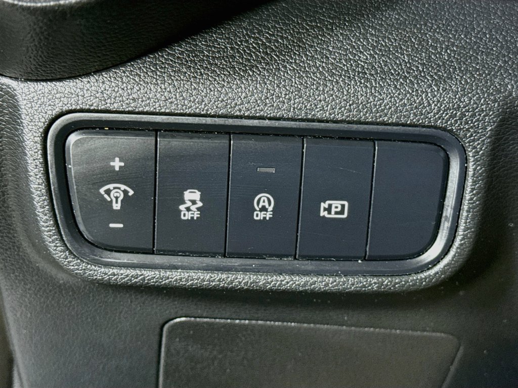 Used 2023 Kia Soul S FWD image 18