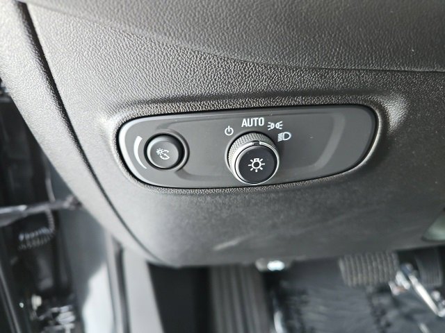 Used 2020 Chevrolet Equinox LT image 12