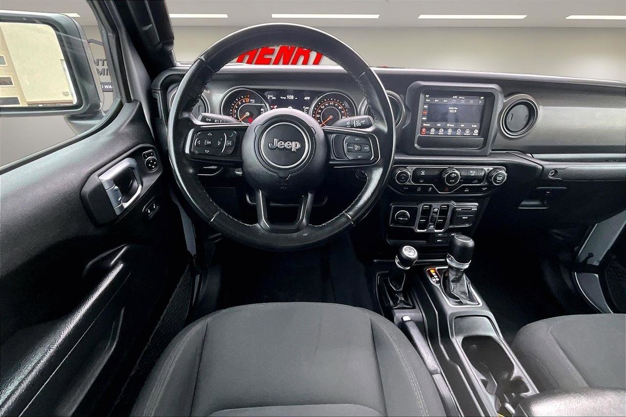 Used 2022 Jeep Gladiator Sport image 10