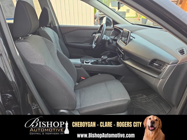 Used 2023 Nissan Rogue SV AWD/4WD image 22