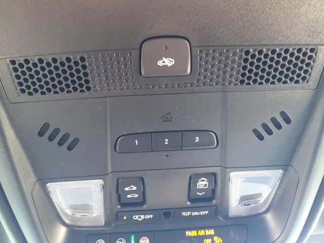 Certified 2025 Cadillac XT5 Sportv image 37