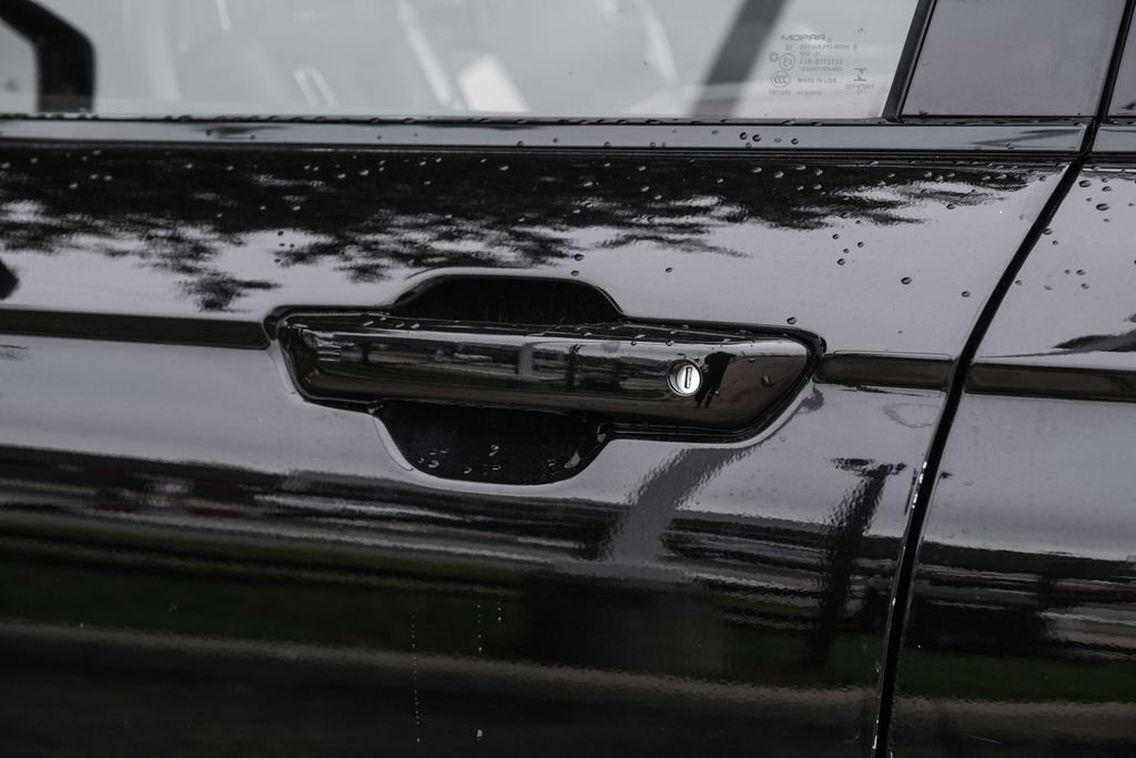 Used 2022 Jeep Grand Cherokee L Limited AWD/4WD image 53