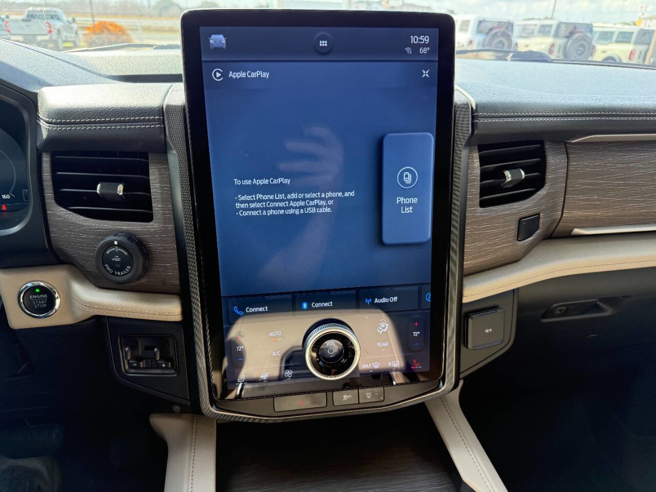 Used 2023 Ford Expedition Limited image 18