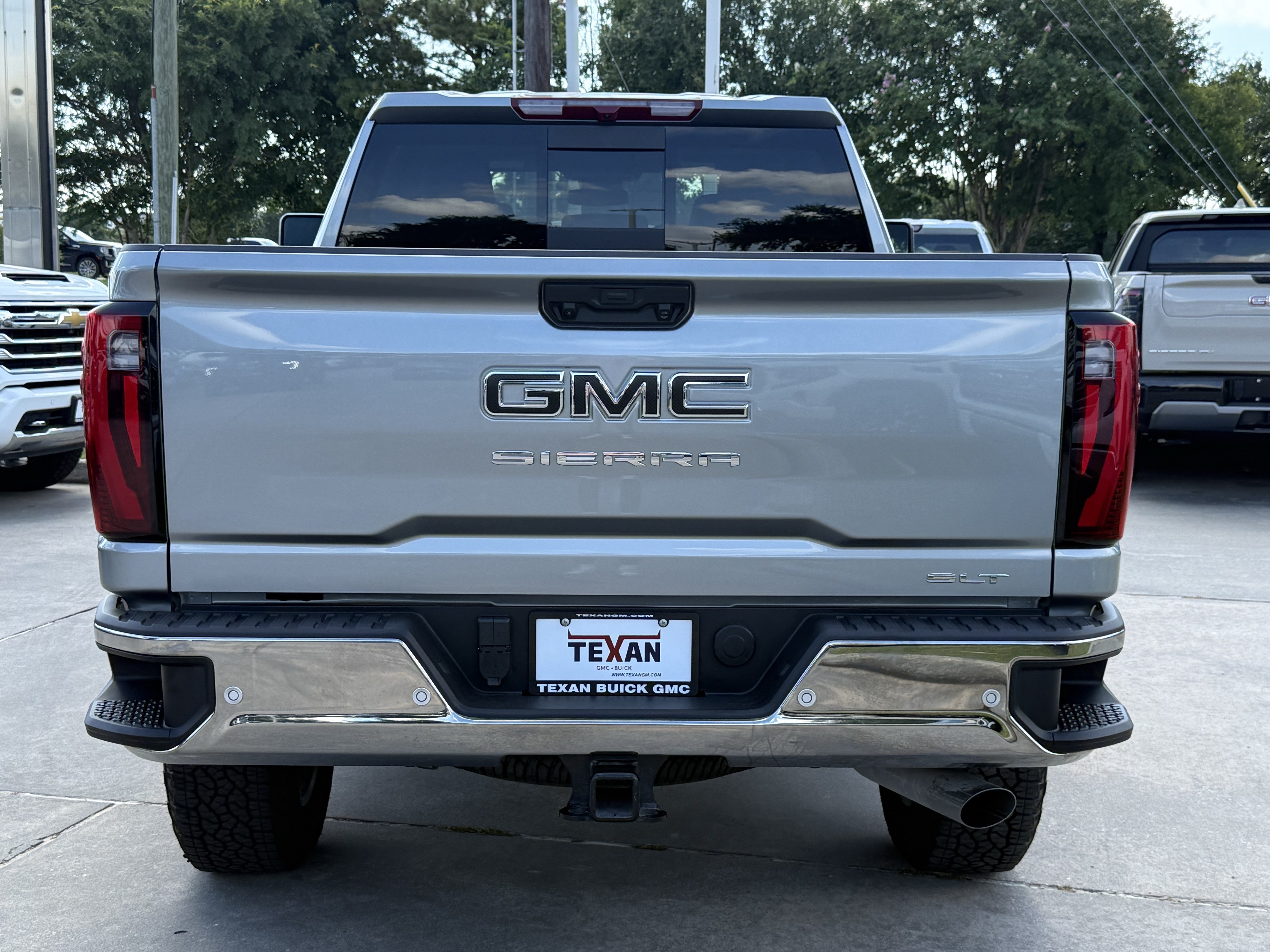 Used 2026 GMC Sierra 2500 SLT w/ Texas SLT Premium Package AWD/4WD image 6