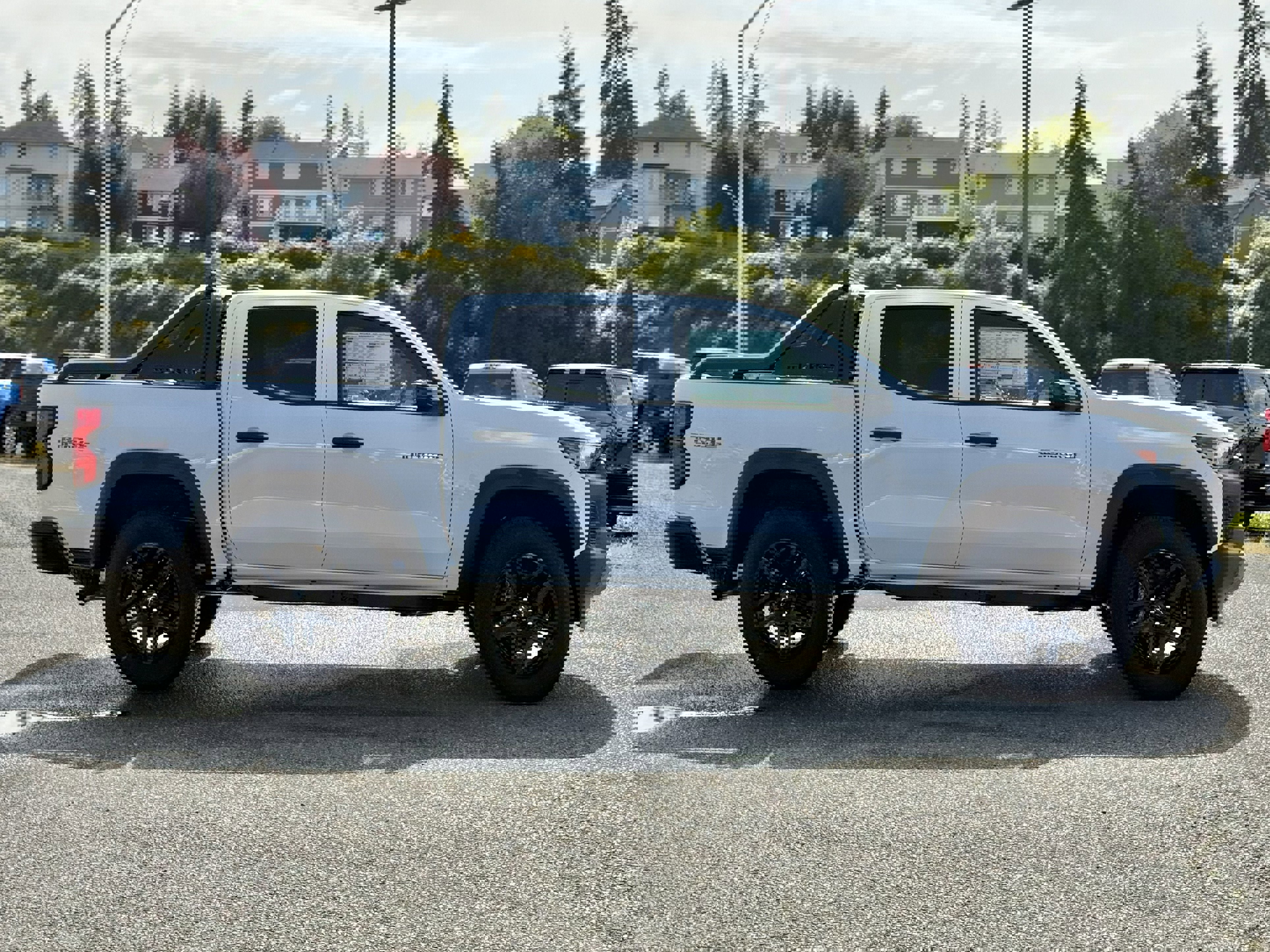 New 2025 Chevrolet Colorado Trail Boss w/ Midnight Edition image 6