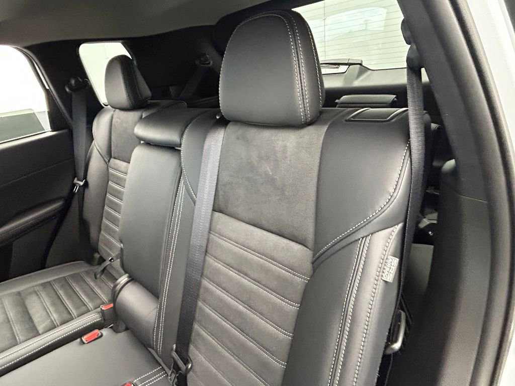 New 2025 Mitsubishi Outlander SE image 29