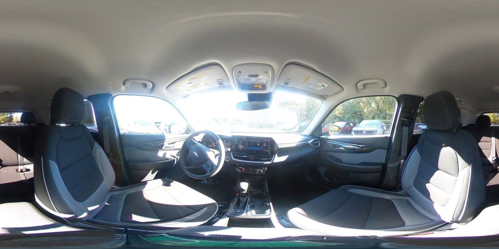 Used 2025 Chevrolet TrailBlazer LT image 38