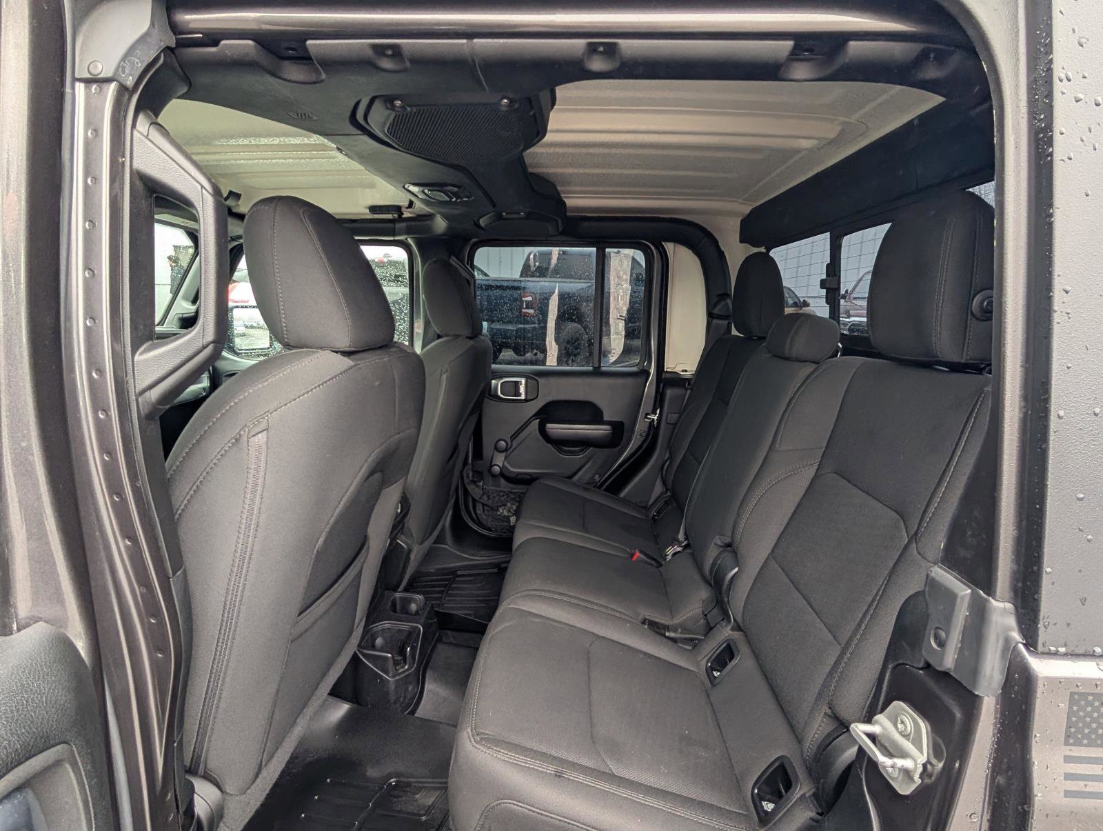 Used 2020 Jeep Gladiator Sport image 13