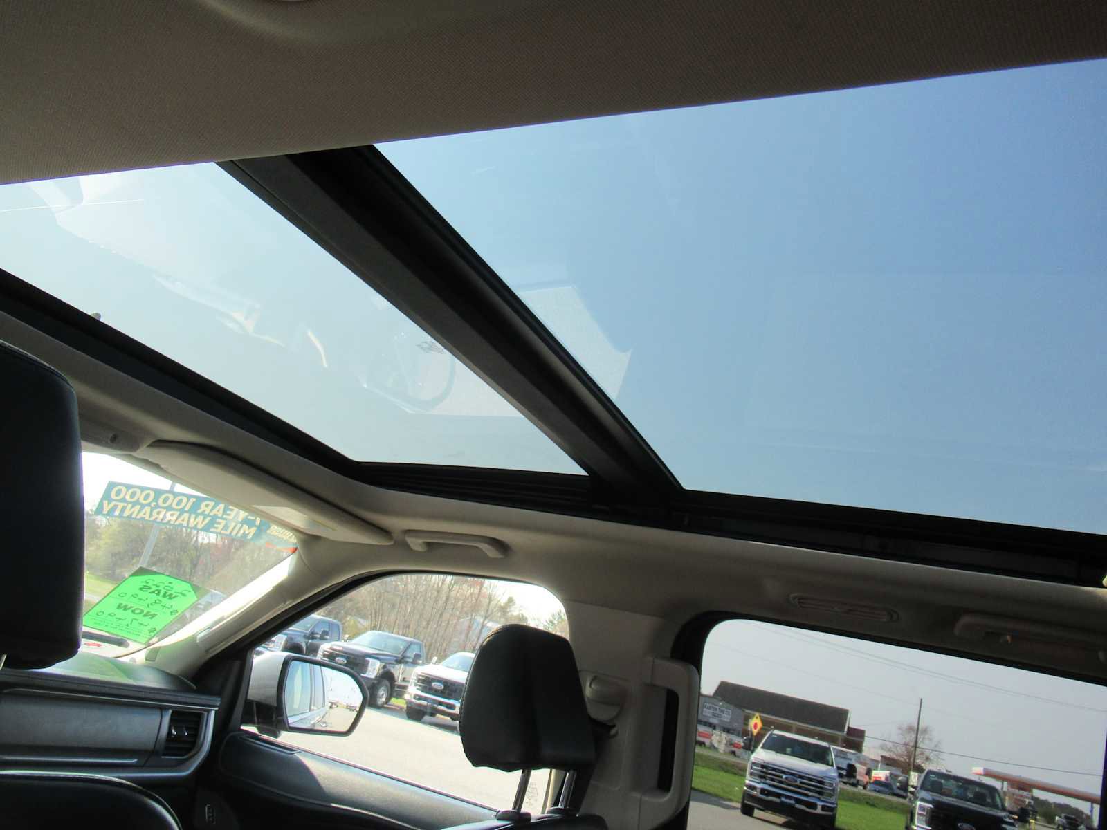 Used 2022 Ford Expedition Max XLT image 17