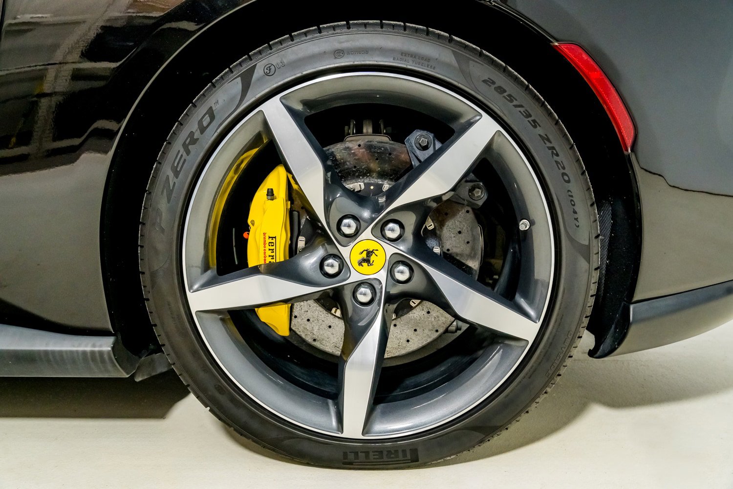 Used 2023 Ferrari Portofino M RWD image 23