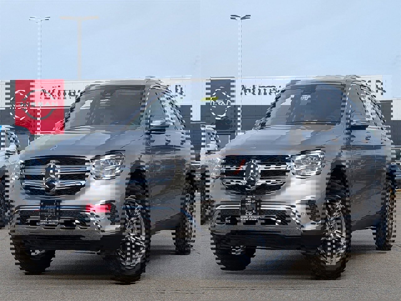 Used 2022 Mercedes-Benz GLC 300 w/ Premium Package Lite image 2