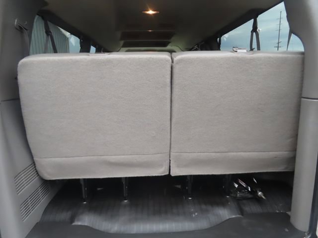 Used 2023 Chevrolet Express 3500 LS RWD image 26