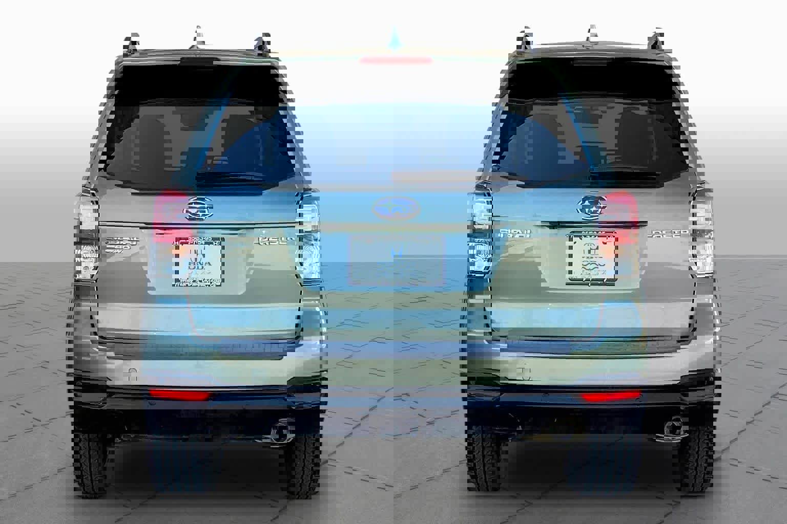 Used 2018 Subaru Forester 2.5i Touring w/ Popular Package #2 image 5