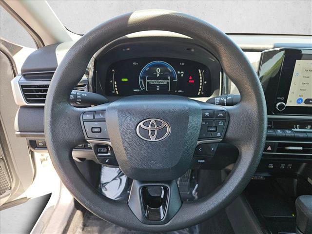Used 2025 Toyota Camry LE FWD image 13