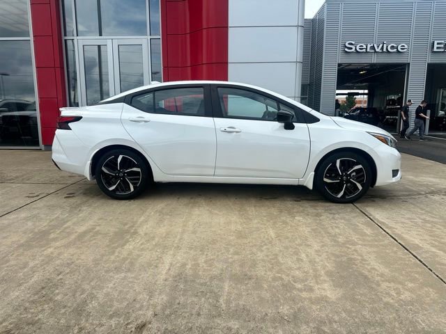 New 2025 Nissan Versa SR w/ Trunk Package image 5