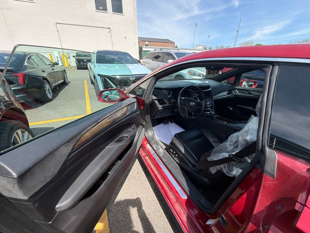 Used 2014 Cadillac ELR w/ Luxury Package FWD image 10