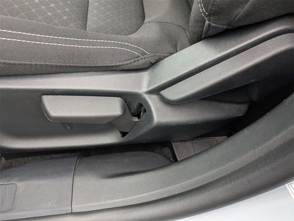 Used 2025 Ford Escape Active image 13