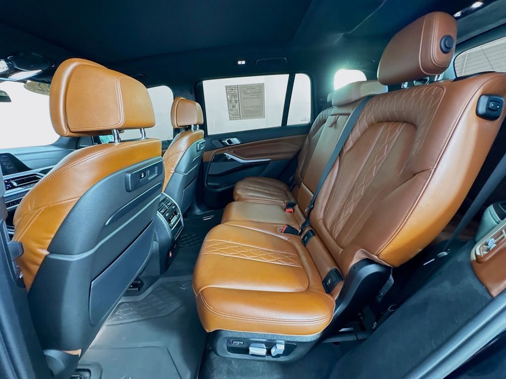Used 2022 BMW X7 M50i AWD/4WD image 21