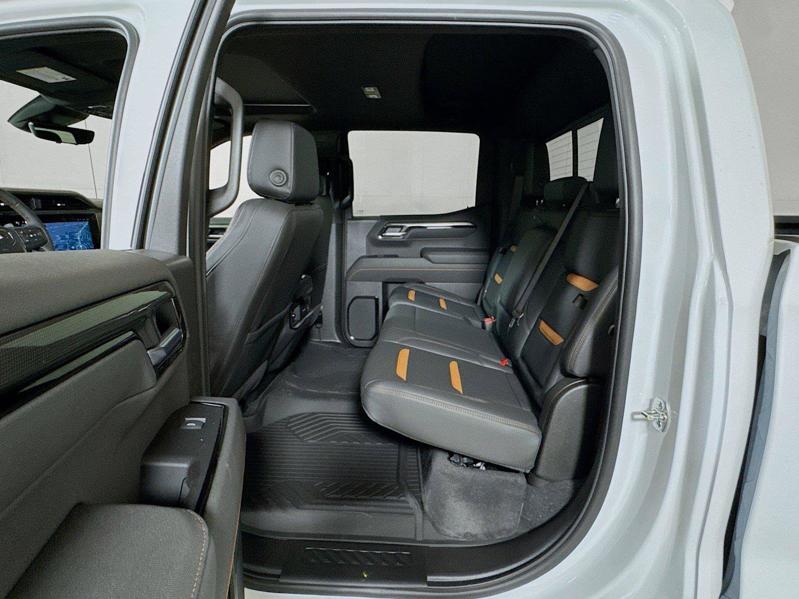 New 2026 GMC Sierra 1500 AT4 w/ AT4 Premium Package AWD/4WD image 13