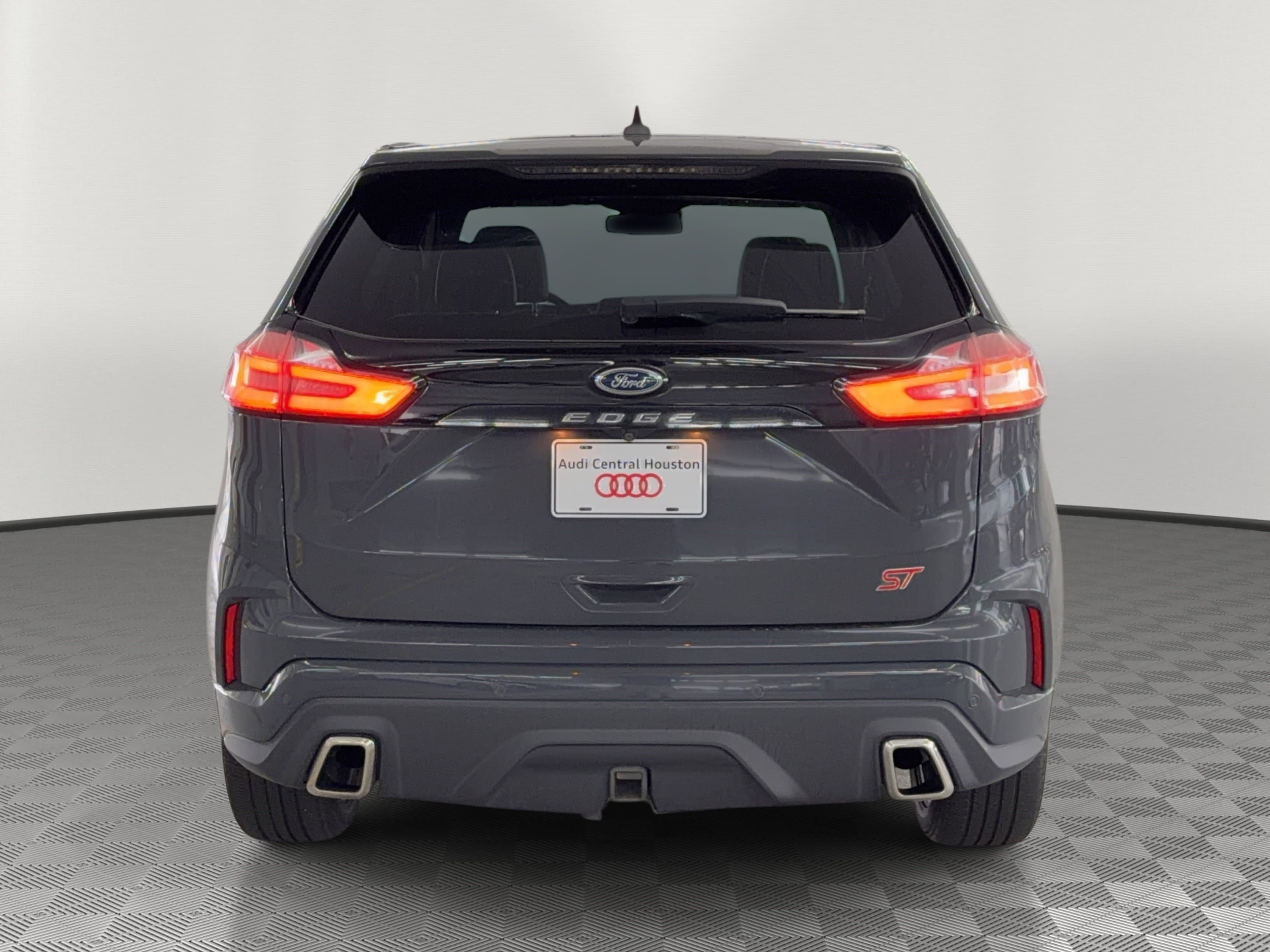 Used 2021 Ford Edge ST image 10