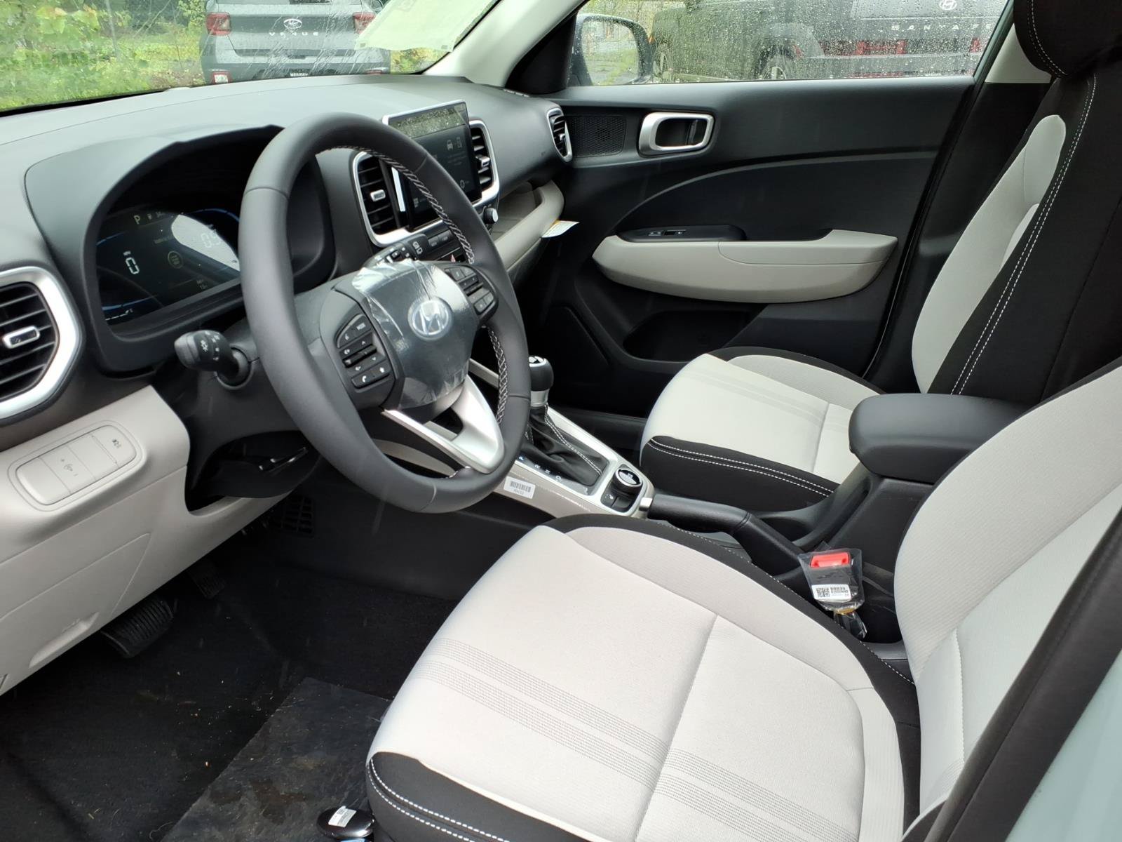 New 2026 Hyundai Venue SEL FWD image 10