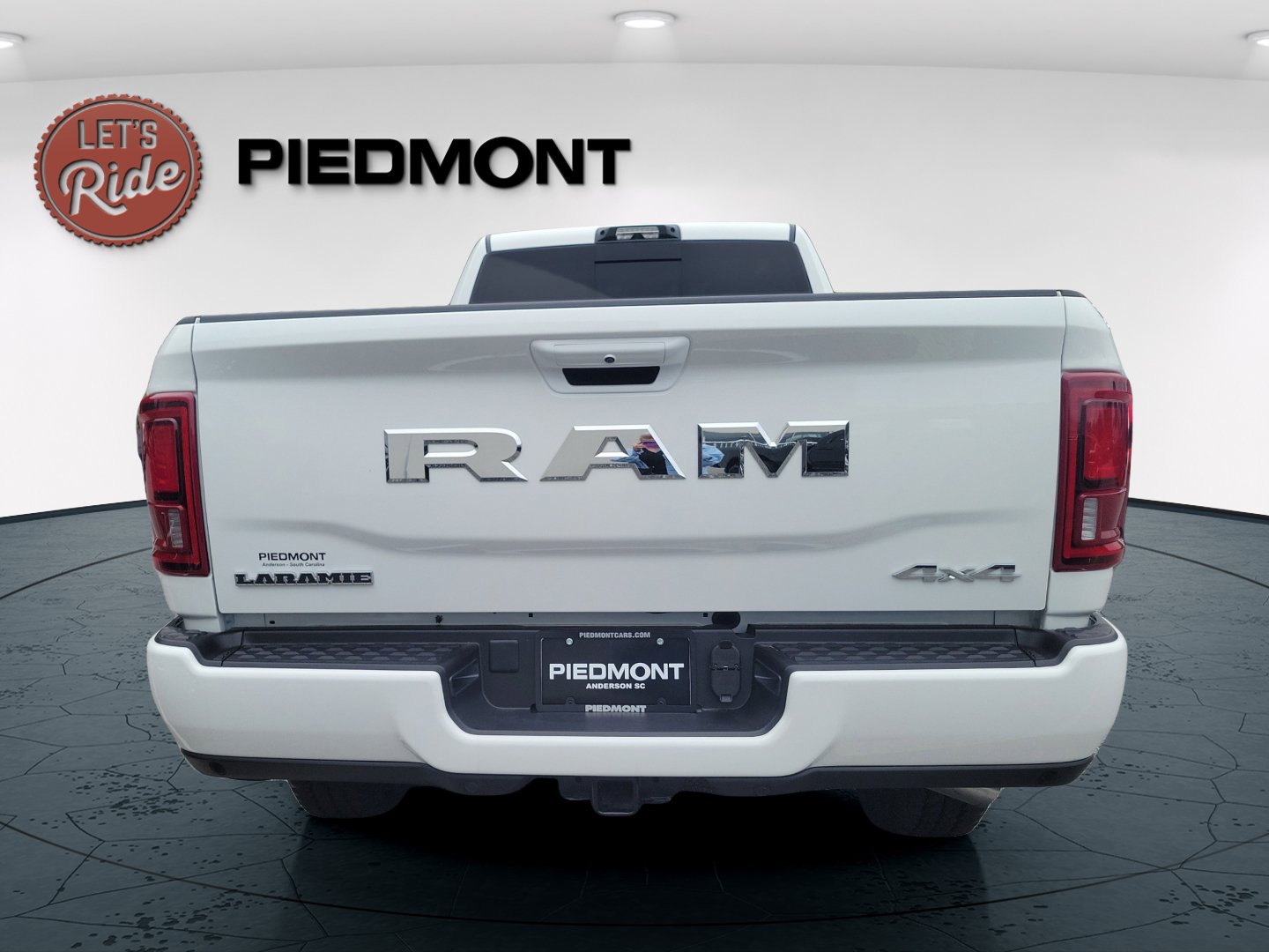New 2026 RAM 2500 Laramie AWD/4WD image 7
