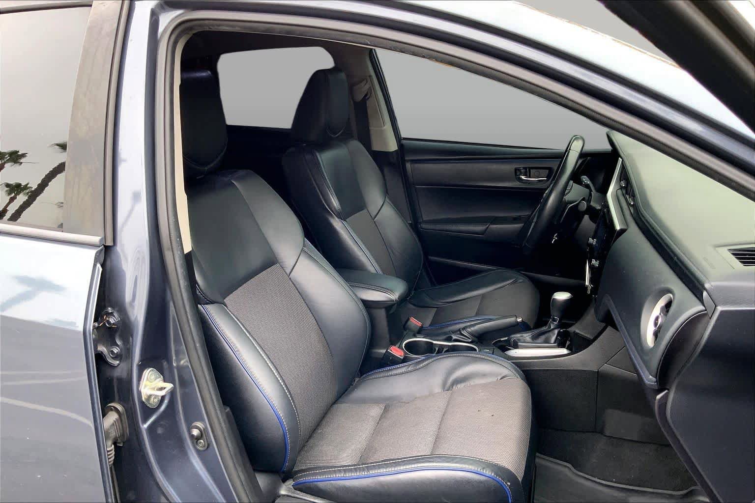 Used 2018 Toyota Corolla SE FWD image 8