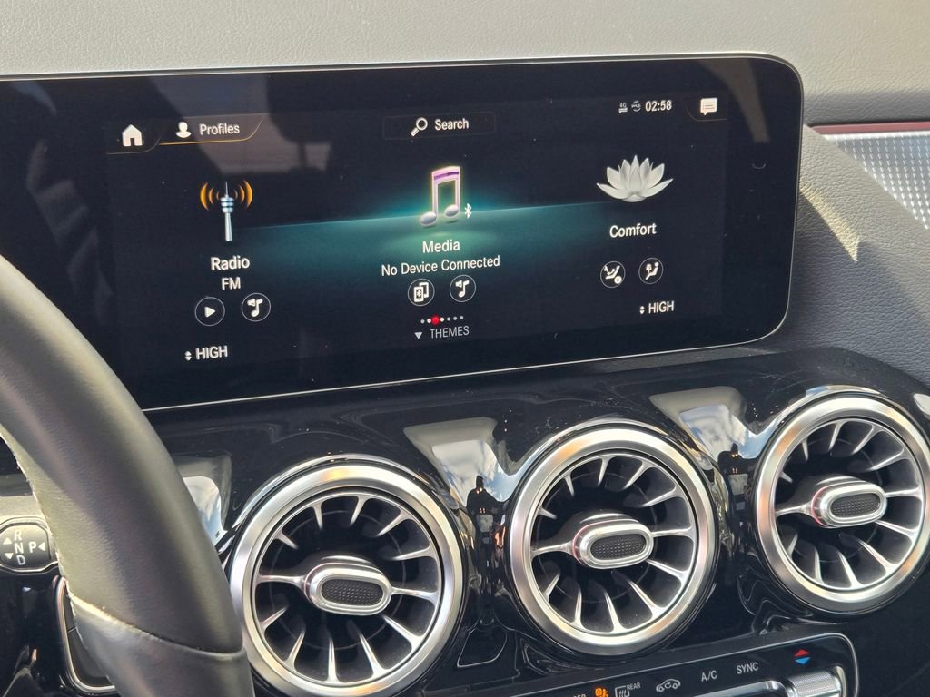 Used 2021 Mercedes-Benz GLA 250 4MATIC image 34