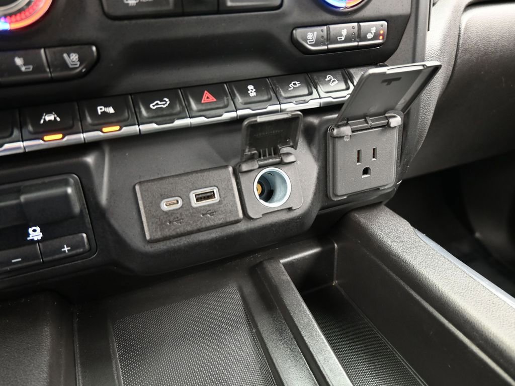 Used 2022 GMC Sierra 1500 Denali w/ Denali Reserve Package image 32