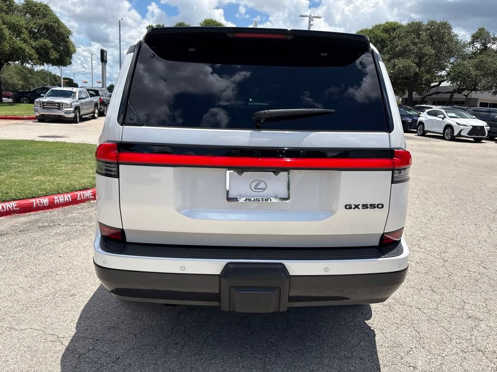 Used 2024 Lexus GX 550 w/ Cold Area Package AWD/4WD image 4