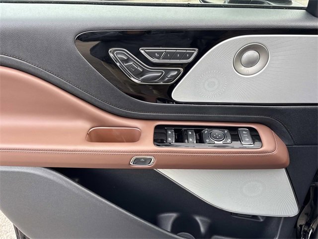 New 2026 Lincoln Aviator Reserve image 21