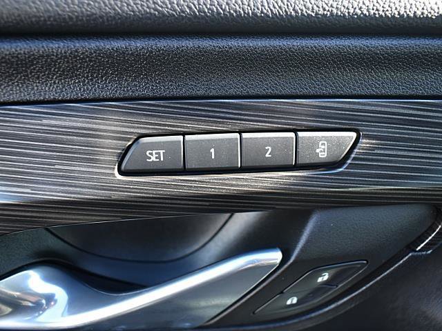 Used 2024 GMC Terrain SLT image 13