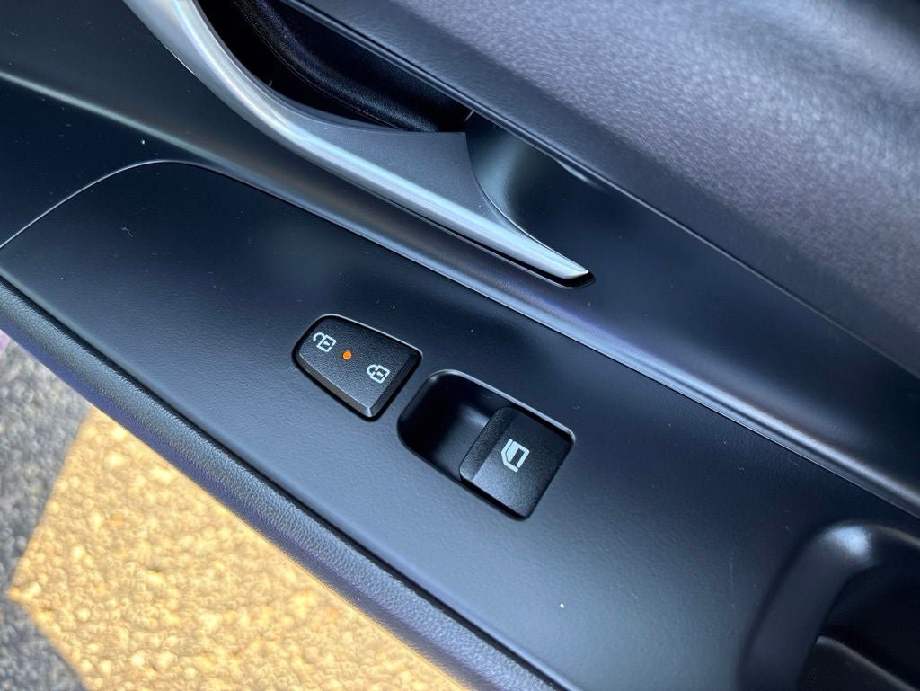 Certified 2025 Hyundai Elantra SEL FWD image 29