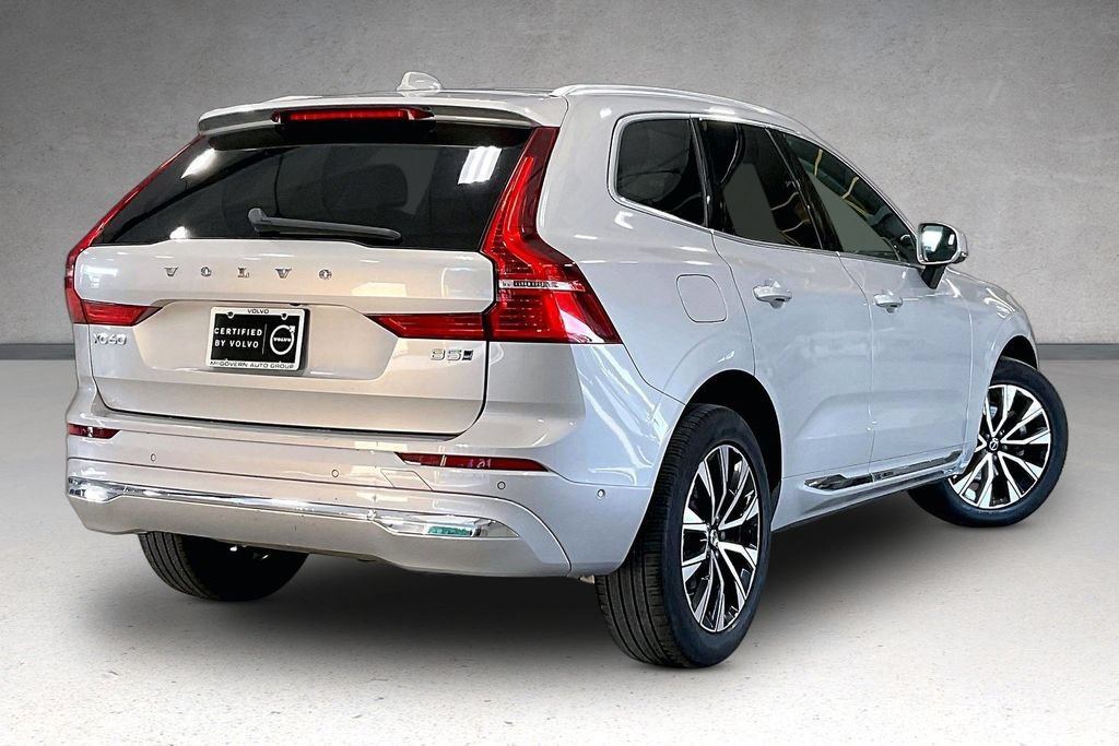 Certified 2023 Volvo XC60 B5 Plus AWD/4WD image 7