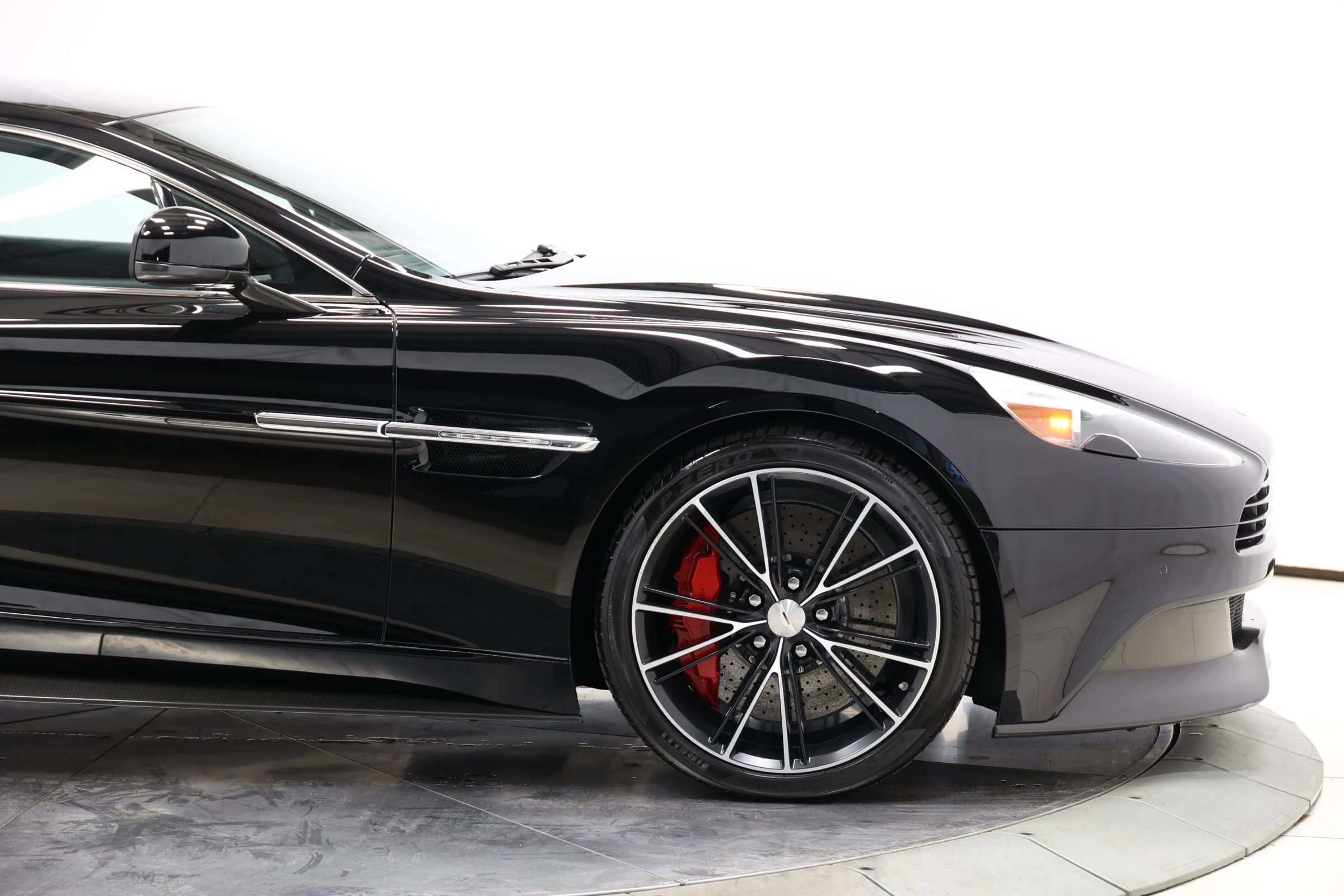 Used 2014 Aston Martin Vanquish Coupe RWD image 66