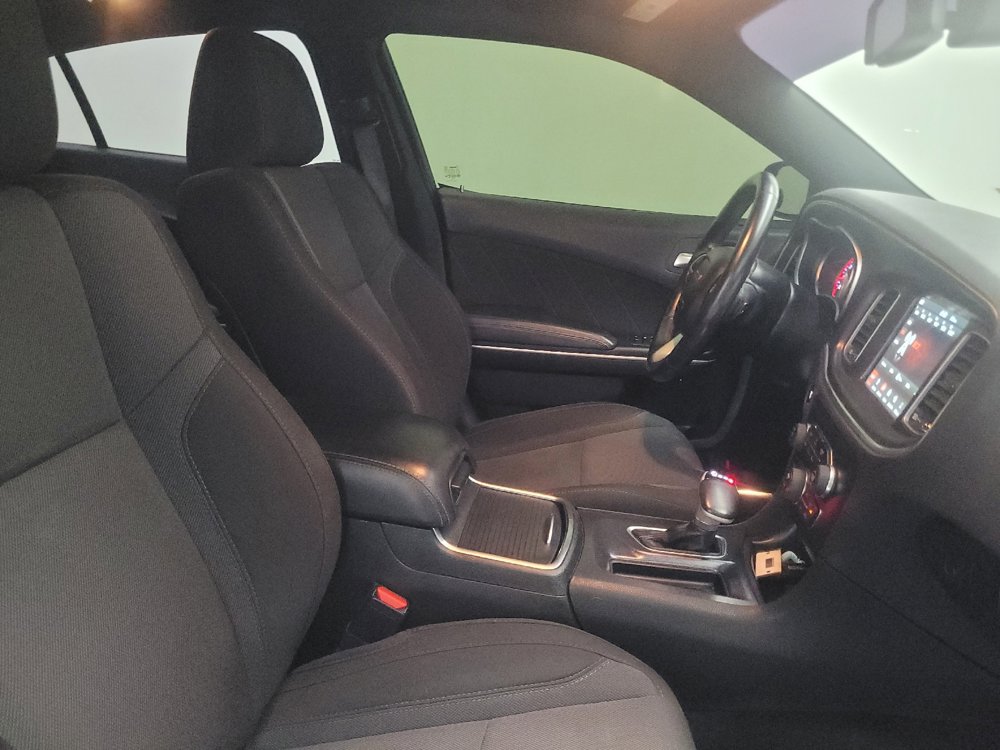 Used 2018 Dodge Charger SXT Plus RWD image 21