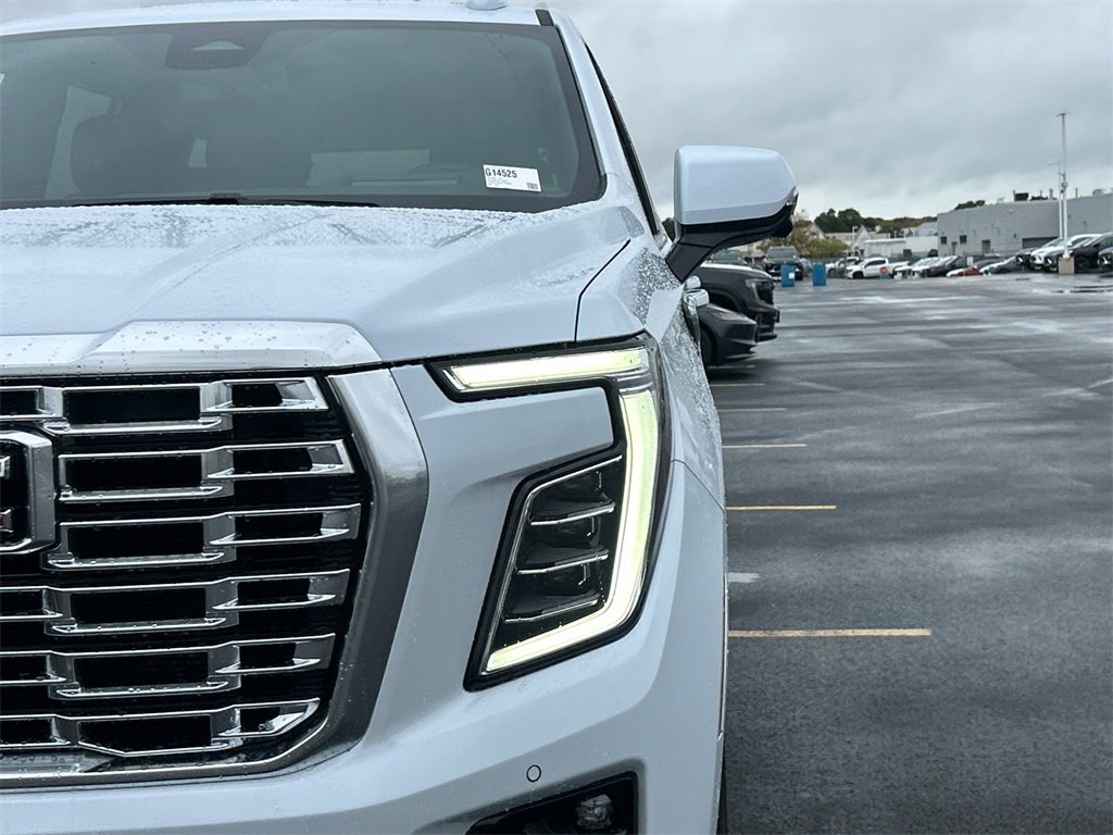 New 2026 GMC Yukon Denali w/ Sun & Power Step Package image 10