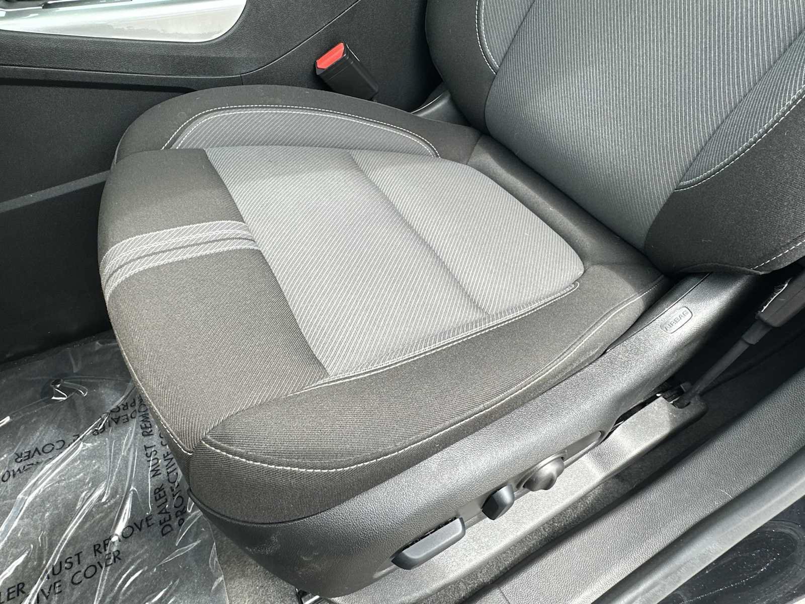 Certified 2024 Chevrolet Blazer LT w/ Convenience Package FWD image 17