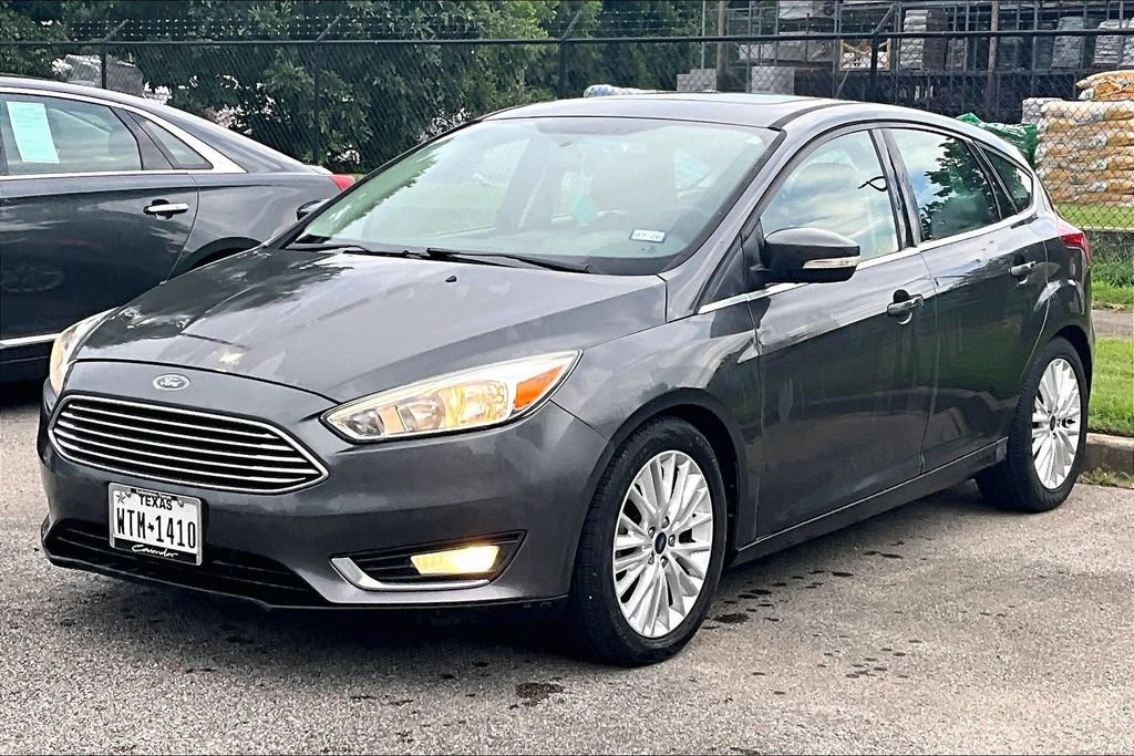 Used 2018 Ford Focus Titanium FWD image 3